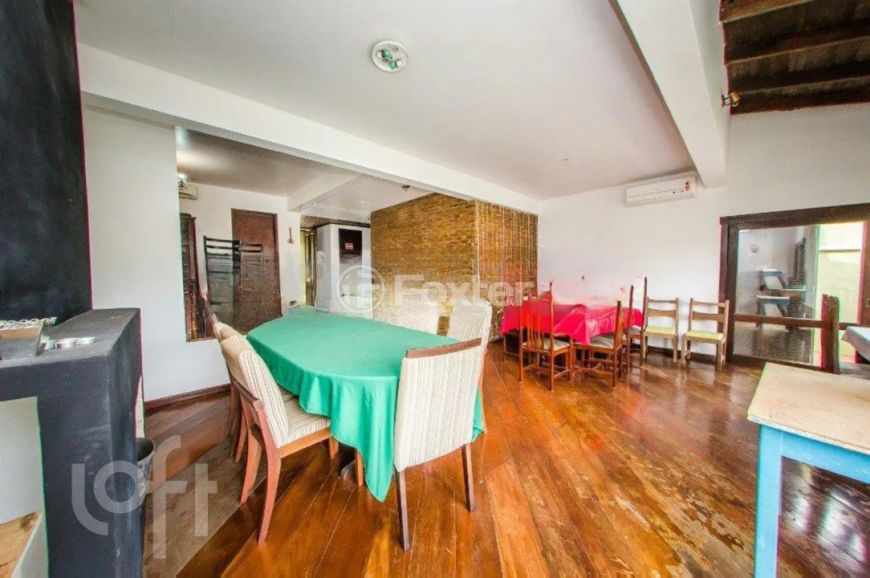 Casa à venda Rua Estácio de Sá, Chácara das Pedras - Porto Alegre