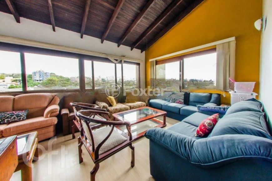 Casa à venda Rua Estácio de Sá, Chácara das Pedras - Porto Alegre