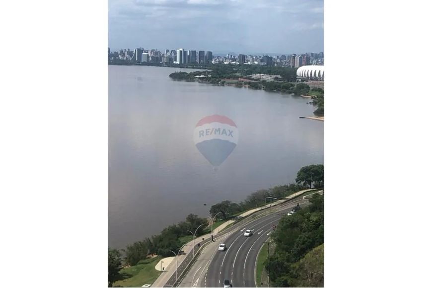 Sala comercial no novo cartão postal de Porto Alegre- Pontal Shopping