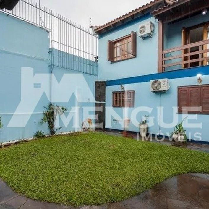 Casa com 4 dormitórios e 4 vagas de garagem a venda no Bairro Sarandi, com 180,00m² por R$ 1200.000,