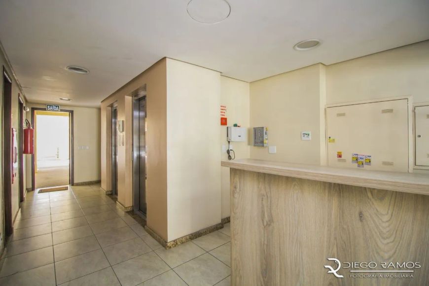 Cobertura à venda no Jardim Botânico com 240m² e 3 dormitórios/quartos disponíveis.