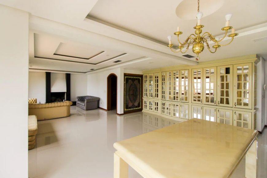 Cobertura à venda no bairro Auxiliadora com 415 m² e 3 dormitórios/quartos