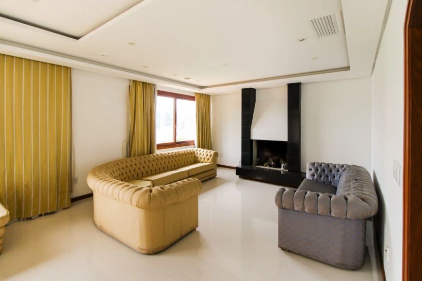 Cobertura à venda no bairro Auxiliadora com 415 m² e 3 dormitórios/quartos