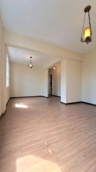 EXCLUSIVO: VALOR ABAIXO DE MERCADO!!! APARTAMENTO "TÉRREO ELEVADO", SEMI MOBILIADO, DE FRENTE, SOL D
