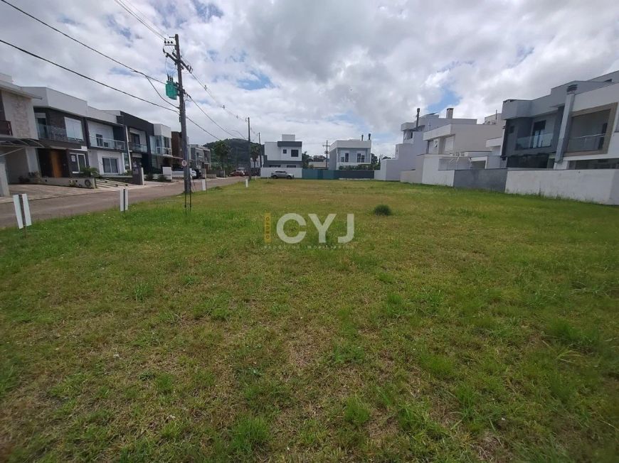 Terreno de 154 m² no bairro Hípica em Porto Alegre