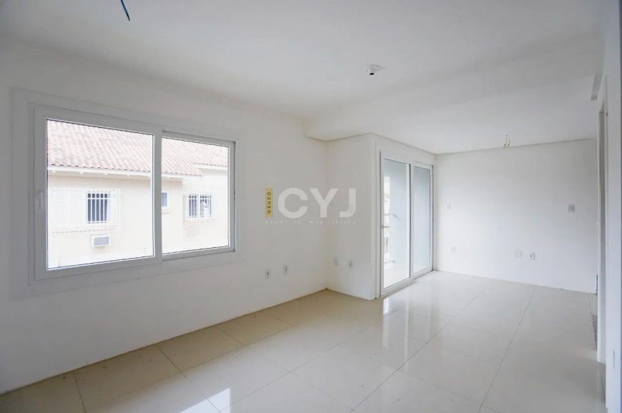 Casa 2 dormitórios no bairro Camaquã em Porto Alegre.