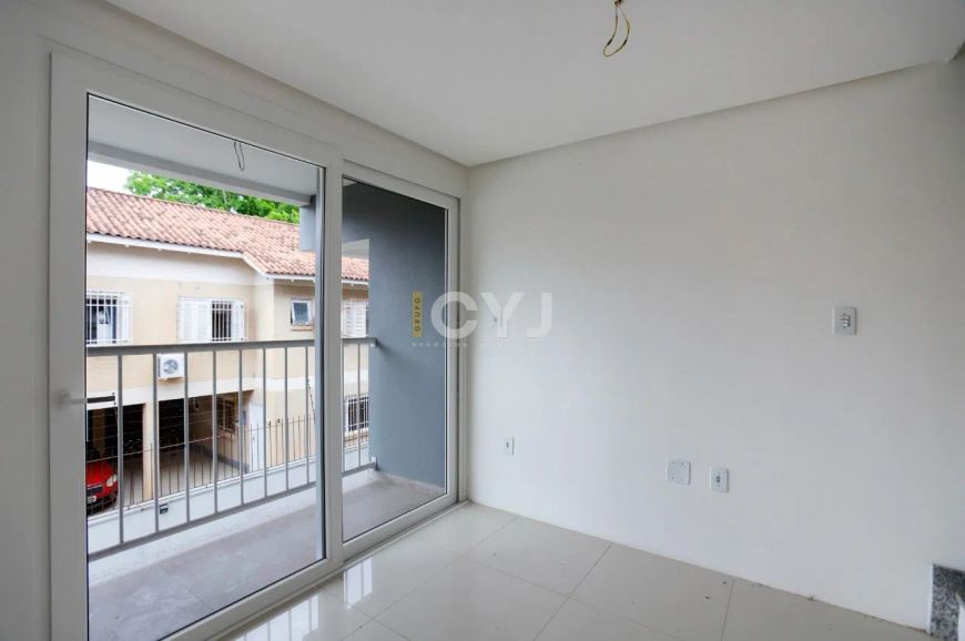 Casa 2 dormitórios no bairro Camaquã em Porto Alegre.