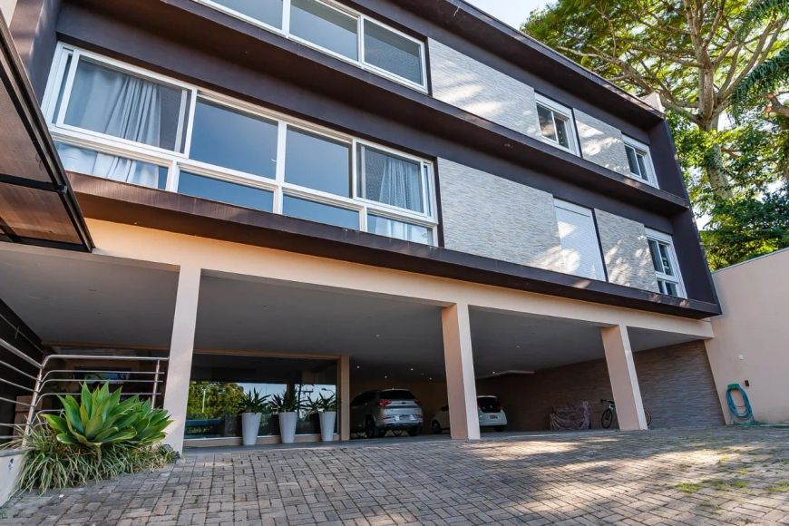Apartamento à Venda na Vila Assunção com 3 dormitórios e 260 m² de área útil