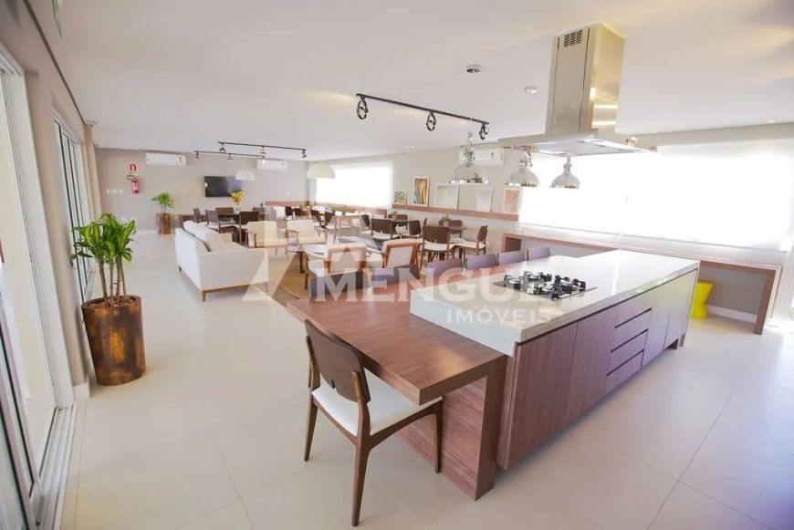 Sala conjunto á venda no bairro Petrópolis em Porto Alegre.