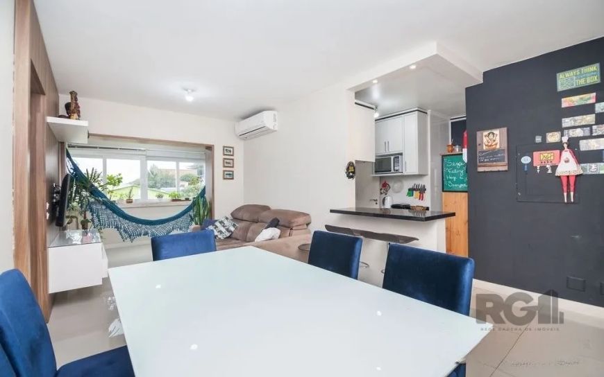 Ótimo apartamento de 2 dormitórios com sala de estar, living 2 ambientes, cozinha, área de serviço s