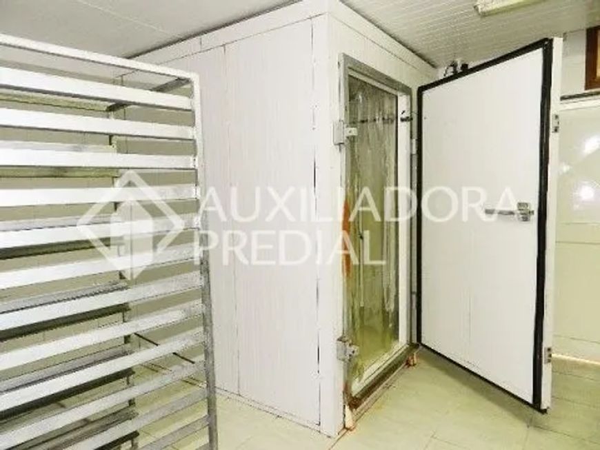 Depósito com 400m² de área privativa no bairro Sarandi