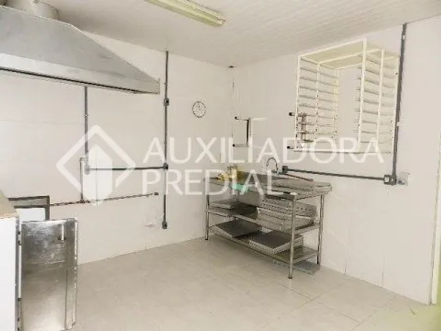 Depósito com 400m² de área privativa no bairro Sarandi