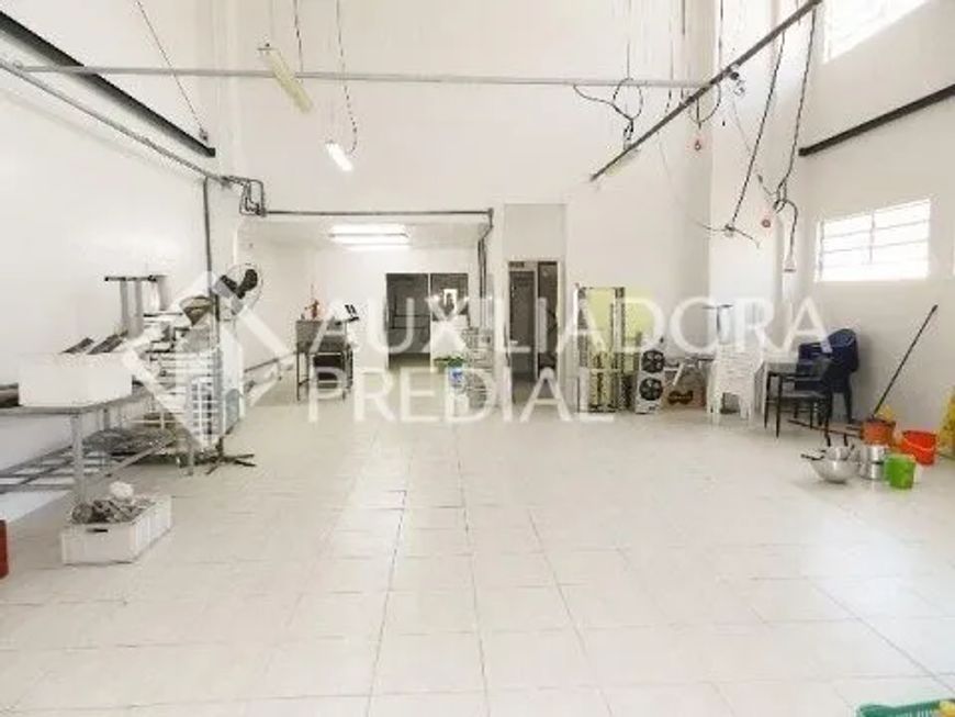 Depósito com 400m² de área privativa no bairro Sarandi