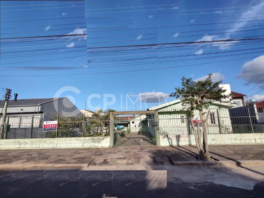 Terreno em Porto Alegre, no bairro Sarandi, à venda.