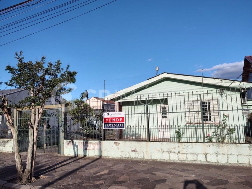 Terreno em Porto Alegre, no bairro Sarandi, à venda.