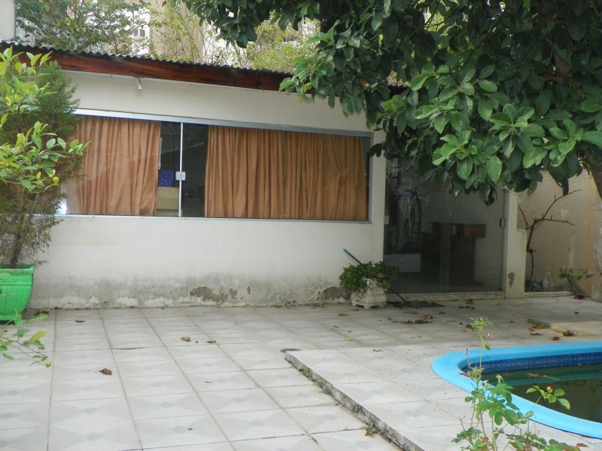 Bridge imóveis vende casa no Menino Deus, 05 dorm.