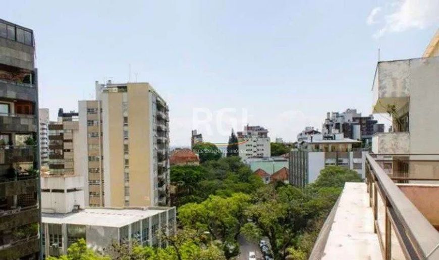 Cobertura para Venda - 380m², 3 dormitórios, sendo 1 suites, 2 vagas - Moinhos De Vento