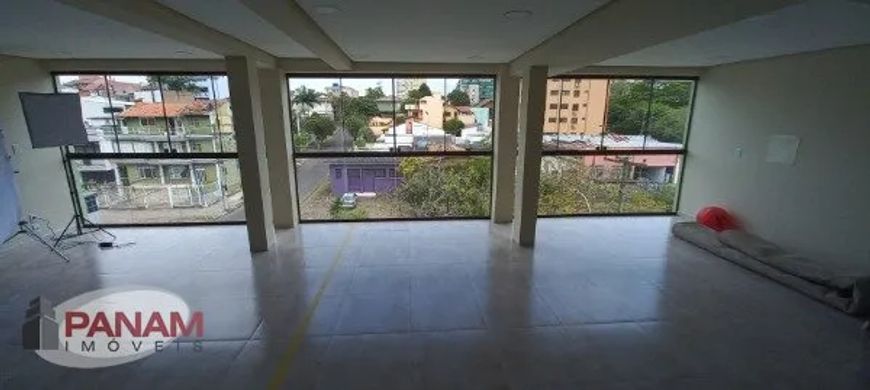 Predio Comercial em Jardim Itu com 734 m² , 7 quarto(s) , 2 suíte(s) , 3 vaga(s).
