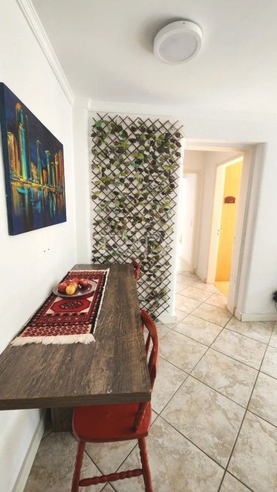 Apartamento de 2 dormitórios com 83 m² no bairro Vila Assunção - Porto Alegre/RS