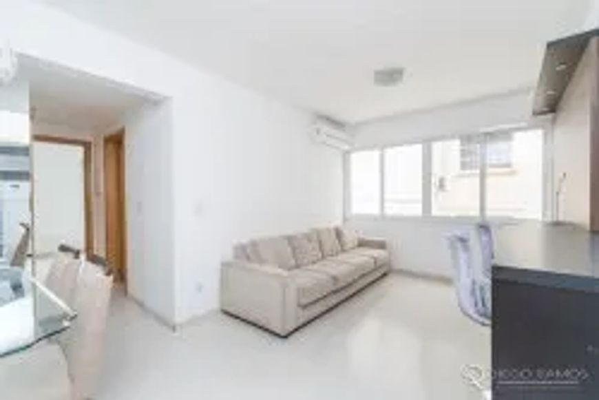 Imóvel para venda possui 60 metros quadrados com 2 quartos em Bom Fim - Porto Alegre - RS