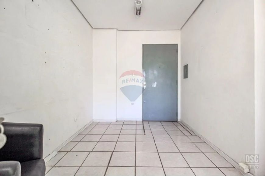 Sala Comercial a 100 metros da Avenida Azenha – Pronta para Consultórios e Escritórios
