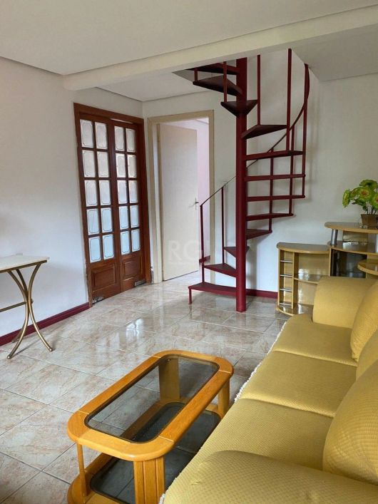 Casa para Venda - 230m², 3 dormitórios, sendo 1 suites, 4 vagas - Santa Tereza