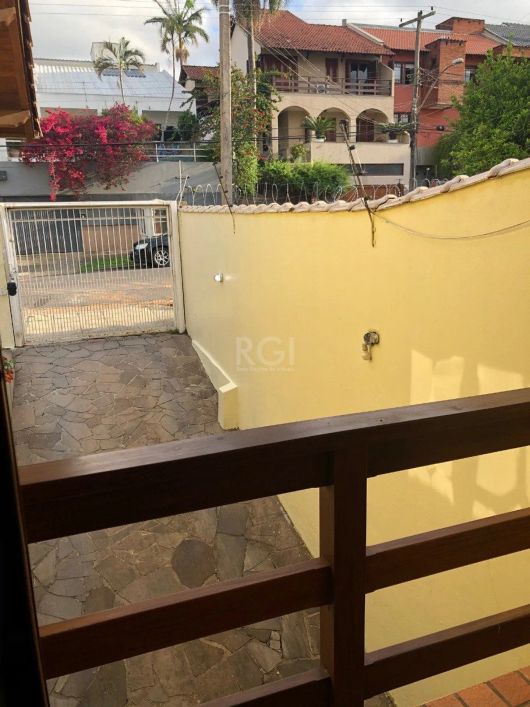 Casa para Venda - 227m², 4 dormitórios, sendo 1 suites, 3 vagas - Chácara das Pedras