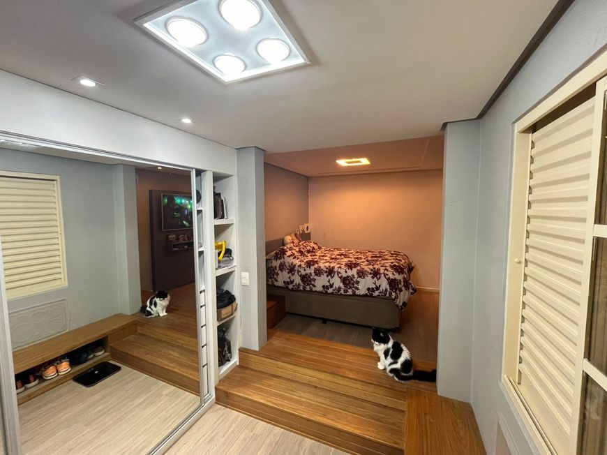 sobrado com terraço reformado de 2 quartos e 2 vagas , Morro Santana