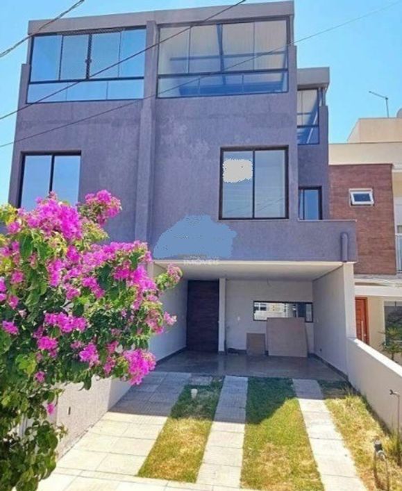 Casa 219m2, terraço panorâmico, 3 dorm. 1 suíte