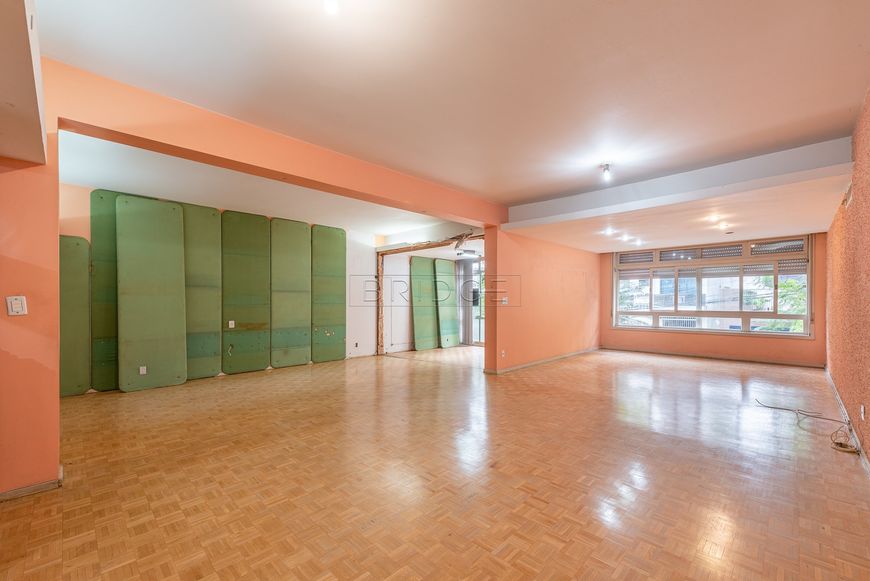 Apartamento 3 quartos, 1 vaga de garagem, a venda no bairro Bom Fim