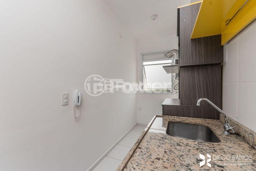 Apartamento à venda Rua Waldemar Pinheiro Cantergi, Sarandi - Porto Alegre