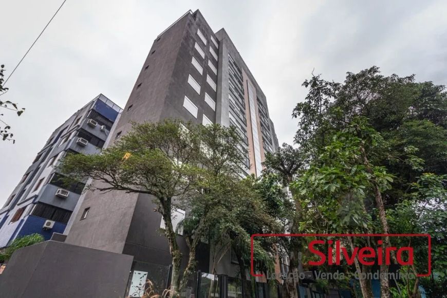 Apartamento em Porto Alegre, no bairro Menino Deus, à venda.