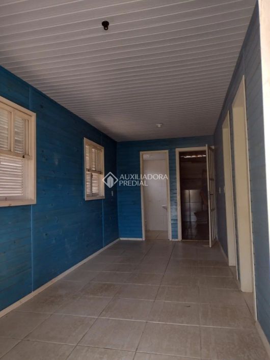 Casa residencial à venda no bairro Campo Novo com 70 m² e 2 dormitórios/quartos