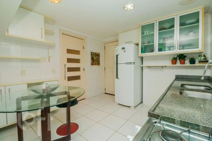 Imóvel para venda possui 113 metros quadrados com 3 quartos em Moinhos de Vento - Porto Alegre - RS