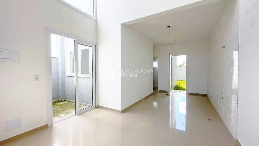 Casa com 3 dormitórios no bairro Hípica