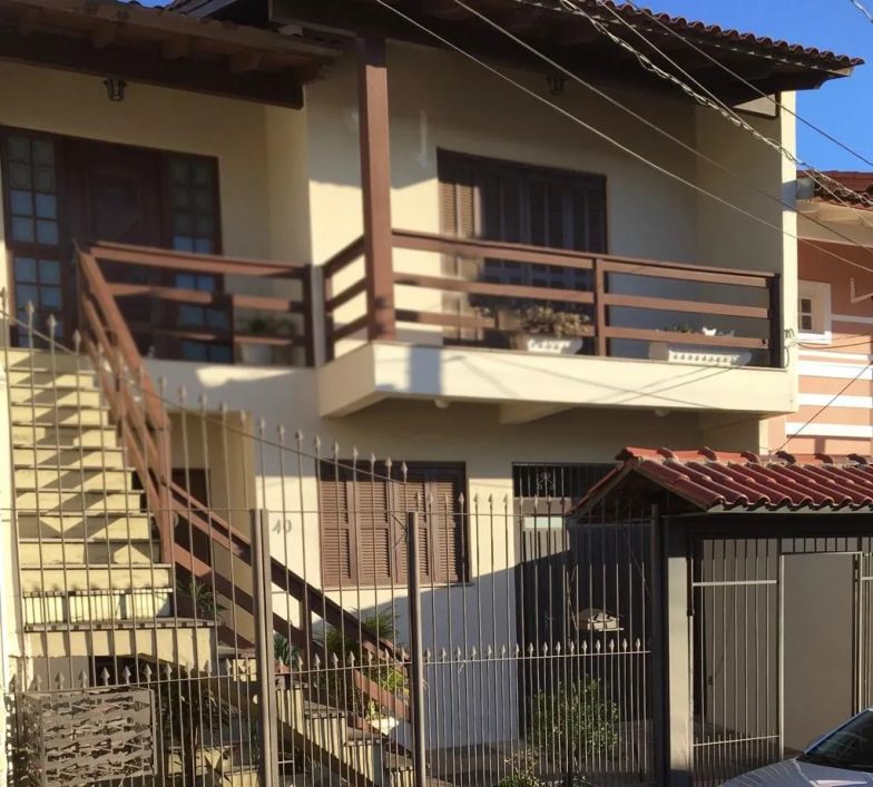Casa residencial à venda no Jardim Itu com 245 m² e 5 dormitórios/quartos.