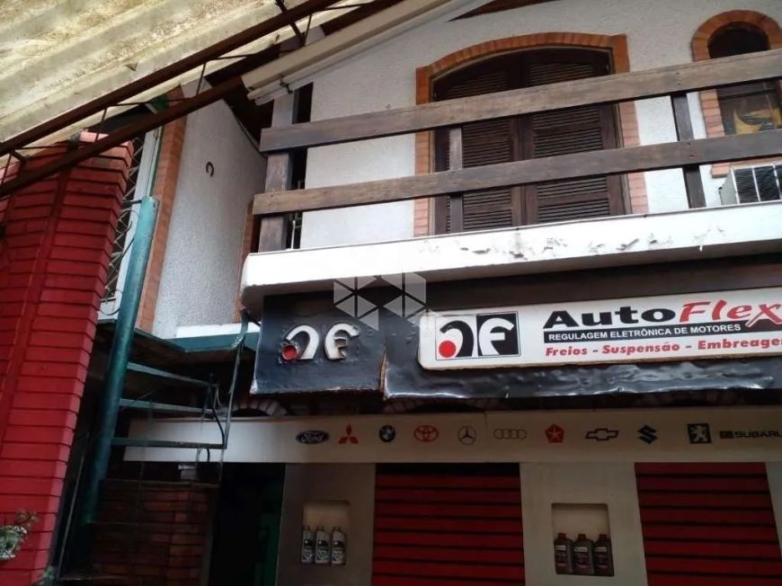 Prédio comercial no Santana com terreno 9,90 x 33,44 mts