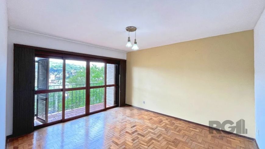 Apartamento 3 dormitórios, suíte, sala ampla, copa, banheiro, cozinha, área de serviço. Parte superi