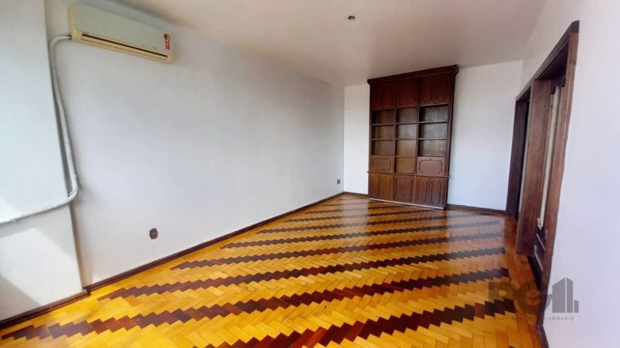 Apartamento aconchegante à venda com muito sol e arejado com 2 dormitórios, living, banheiro social,
