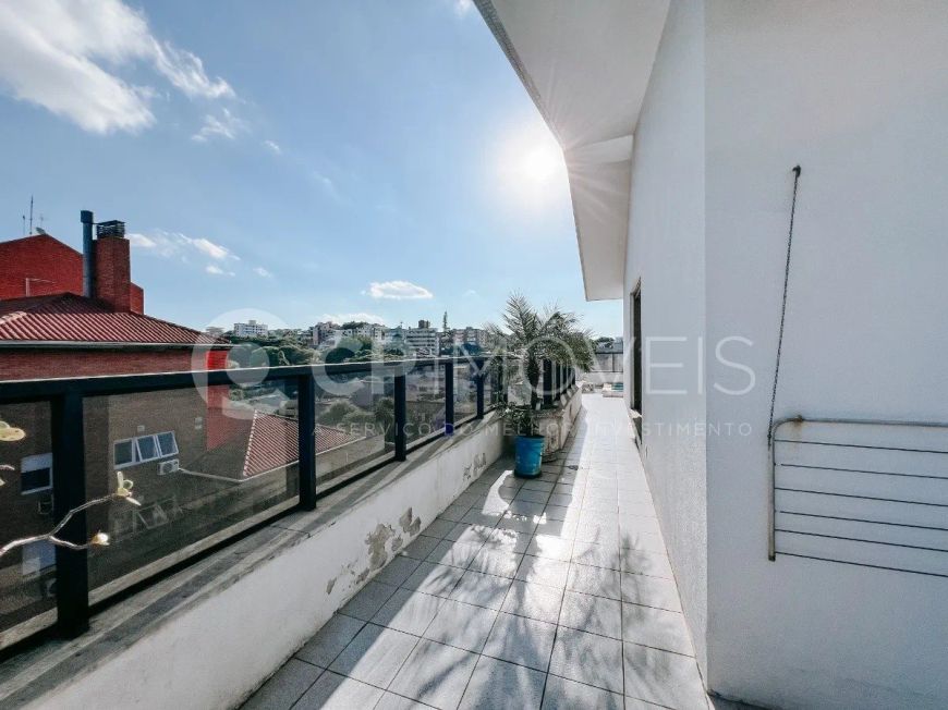 Cobertura de 3 quartos no Jardim Lindóia