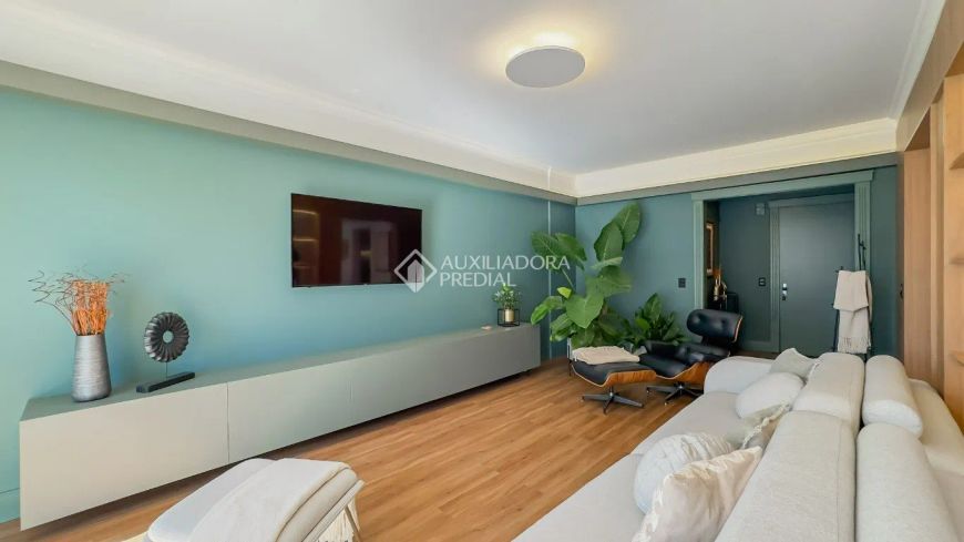 Lindo apartamento, reformado e mobiliado!