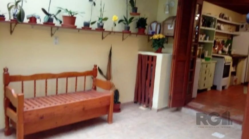 Apartamento com 01 dormitórios no Bairro Menino Deus. Apartamento de 01 dormitórios, 01 banheiro soc