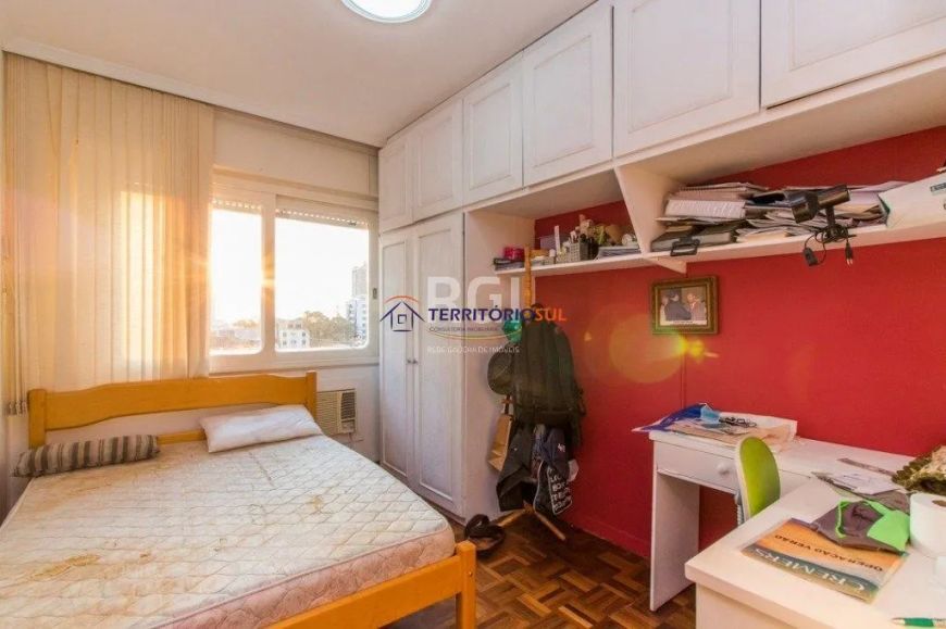 Cobertura para Venda - 210.32m², 4 dormitórios, sendo 1 suites, 2 vagas - Menino