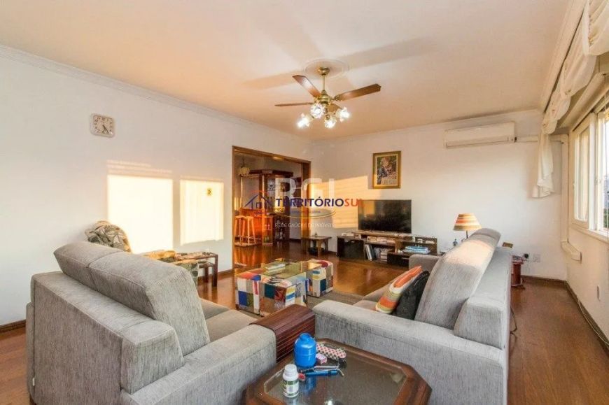 Cobertura para Venda - 210.32m², 4 dormitórios, sendo 1 suites, 2 vagas - Menino