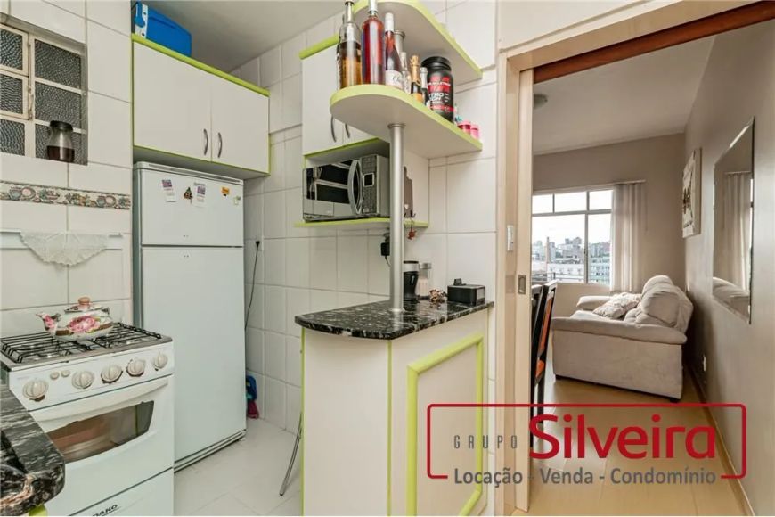 Apartamento em Porto Alegre, no bairro Centro Histórico, à venda.
