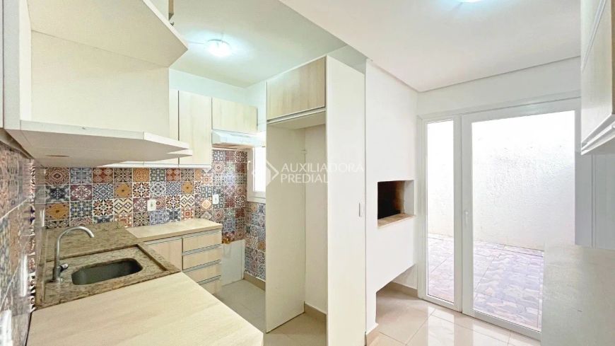 Casa em condomínio com 3 quartos no bairro Hípica