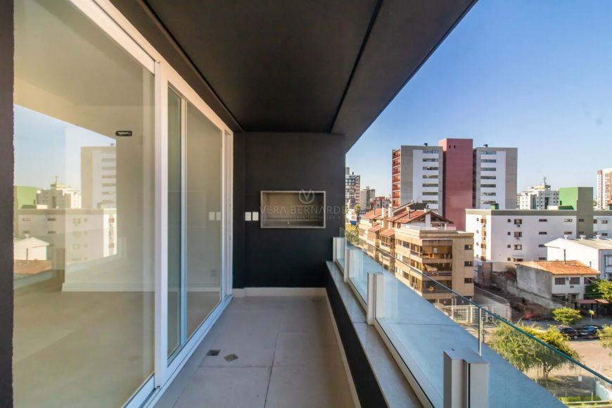 Duplex no bairro Menino Deus