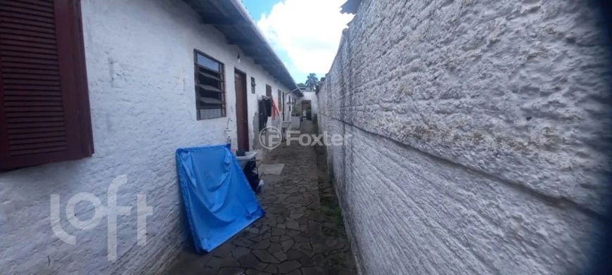 Casa à venda Avenida Outeiro, Coronel Aparício Borges - Porto Alegre