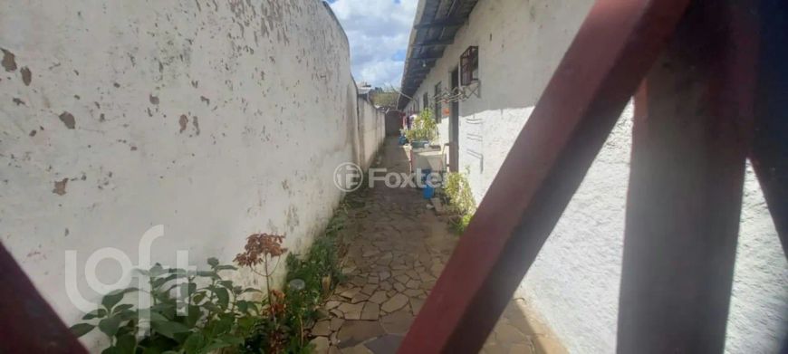 Casa à venda Avenida Outeiro, Coronel Aparício Borges - Porto Alegre