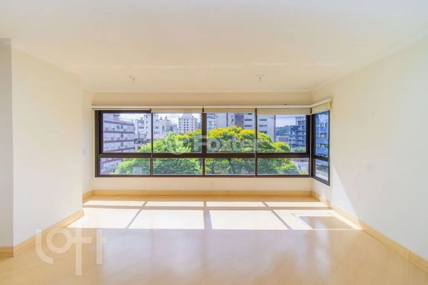 Apartamento a venda com 118m² com 4 quartos, 2 vagas no Menino Deus - Porto Alegre - RS